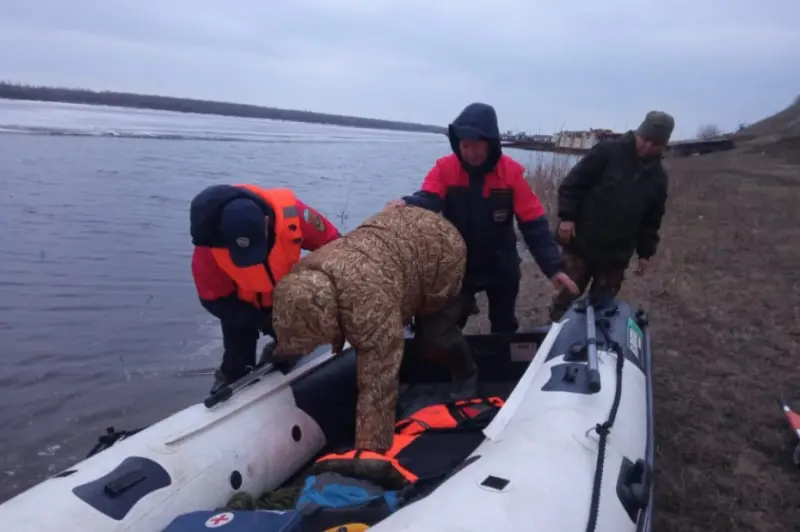 В Нюрбинском районе спасатели эвакуировали охотника, которому стало плохо