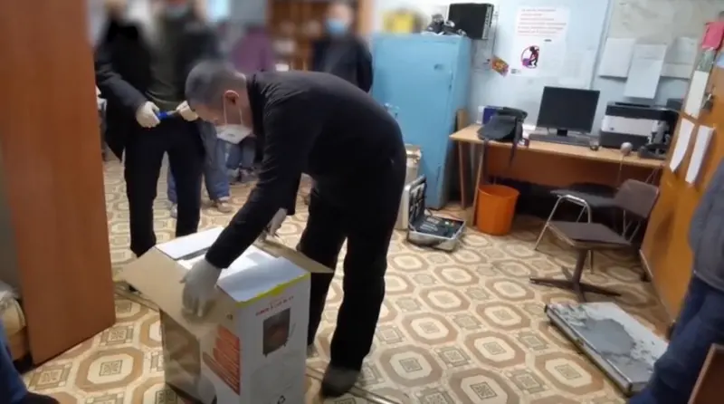Канал поставки наркотиков внутри бытовой техники в Якутск и Южно-Сахалинск пресекла транспортная полиция