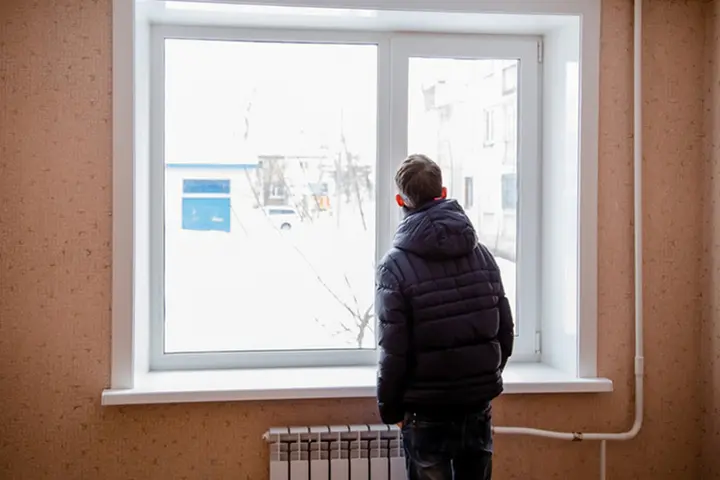 На обеспечение жильем детей-сирот направят три миллиарда в течение трёх лет