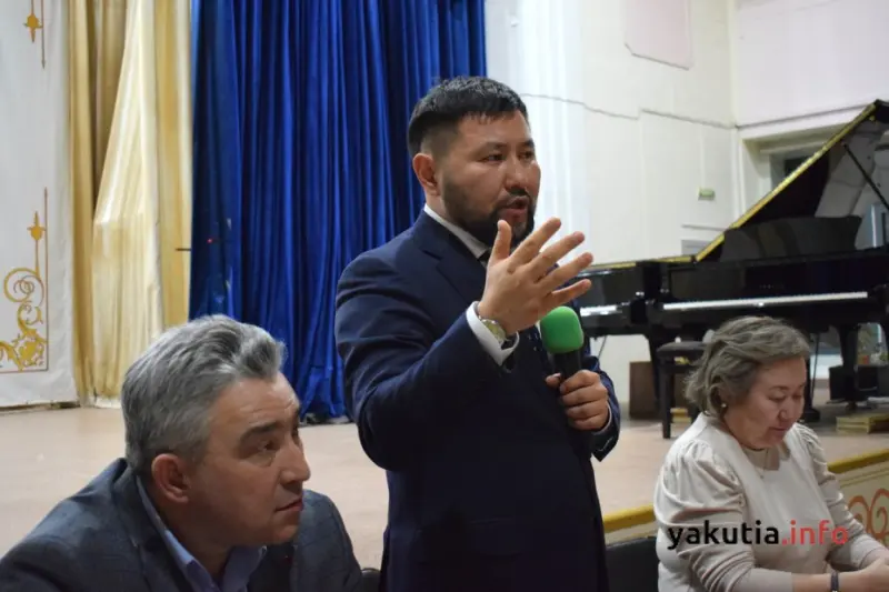Мэр Якутска пояснил ситуацию с переселением ДХШ в общагу