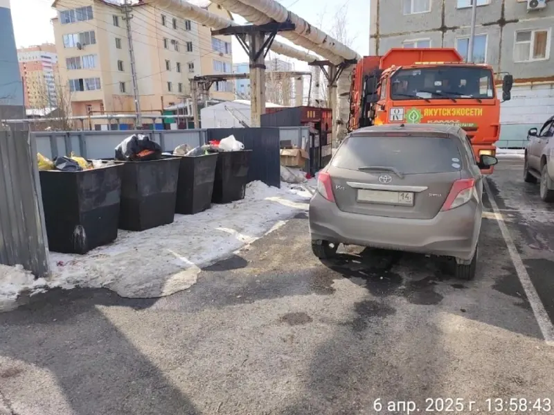 Из-за автомобилистов осложняется вывоз мусора в Якутске