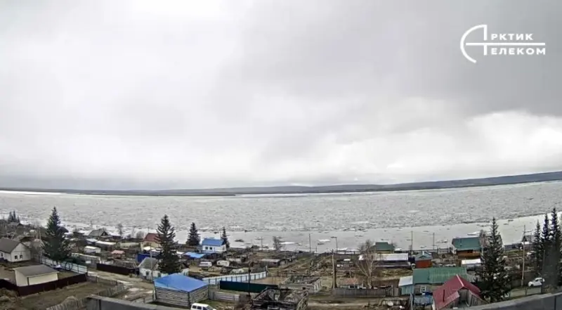 Ледоход на реке Лена проходит в Якутске и четырёх районах