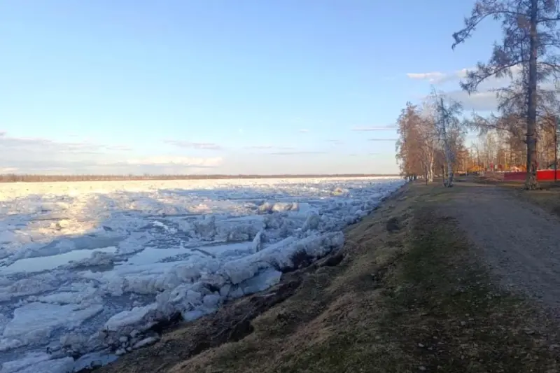 Троих пропавших ищут Якутии на 19 мая