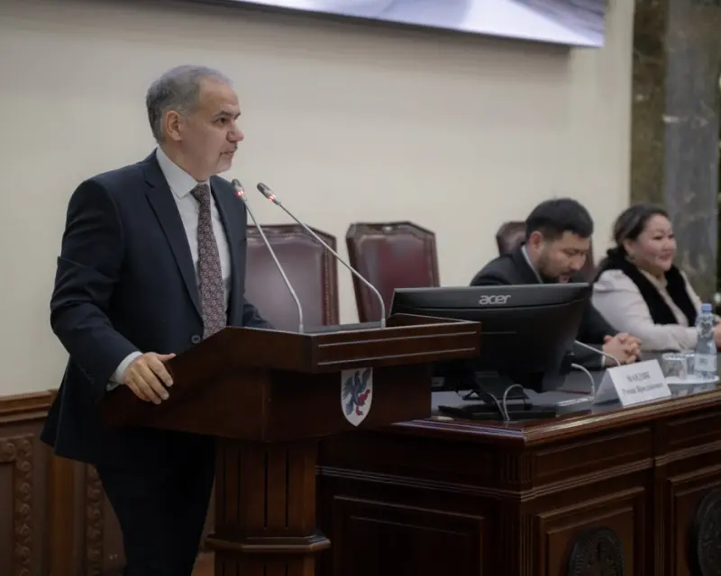 Пресс-секретарь мэра прокомментировал ролик Груздевой о грязном Якутске