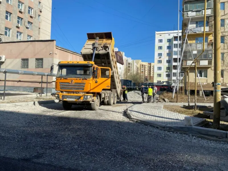В Якутске продолжают капремонт улицы Белинского