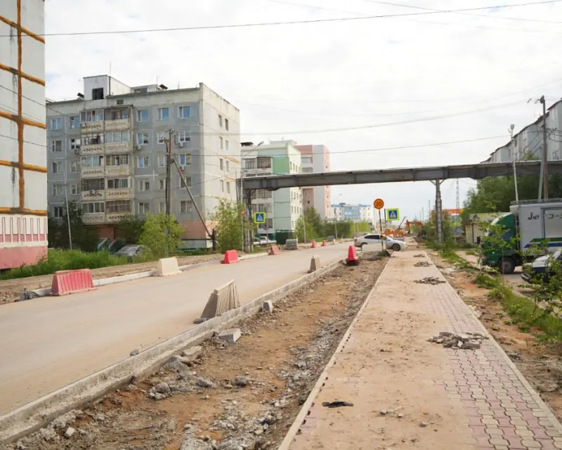 В Якутске обустраивают водоотведение на улице Севастопольская