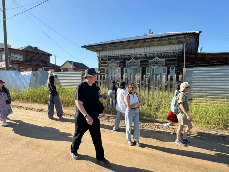 Блогер Дмитрий Михайлов запустил экскурсию по старинному Залогу