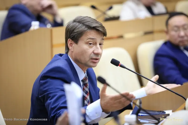 Владимир Федоров раскритиковал власти за госпредприятие, из-за которого северяне могут остаться без продуктов