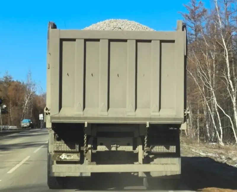 Мэр поднял проблему объезда весового контроля большегрузами в Якутске