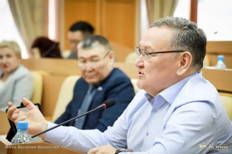 Депутат заявил о "рукотворном бюджетном кризисе" в Якутии