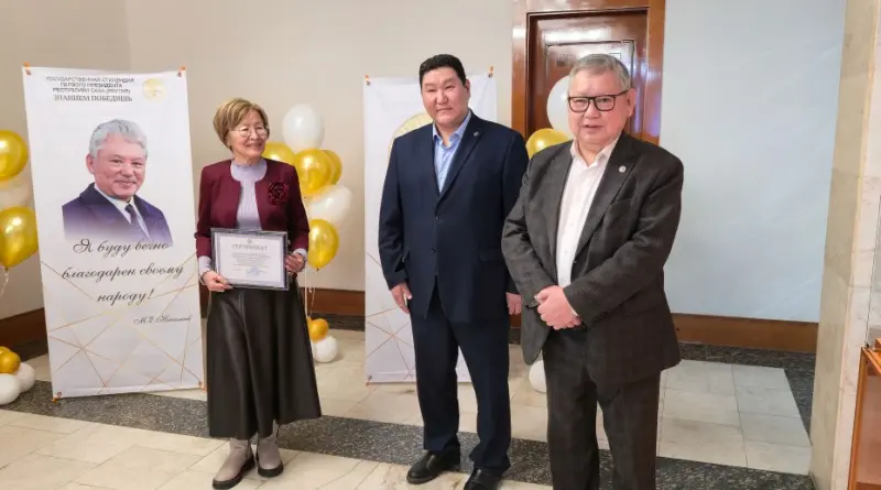 В Якутске открылась выставка о Михаиле Николаеве