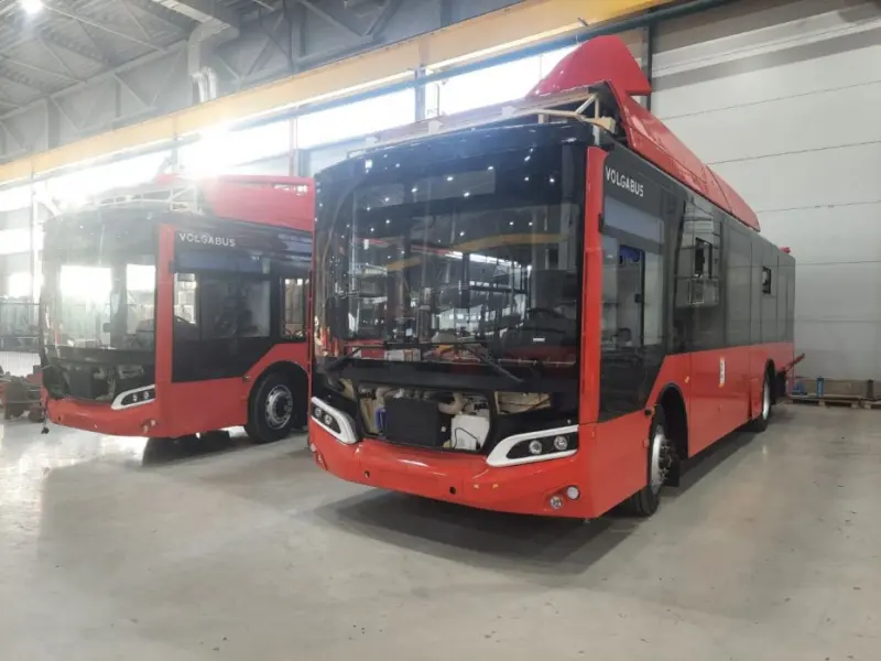 Якутск обновляет автопарк: первые 35 новых «Волгабасов» готовы к отправке
