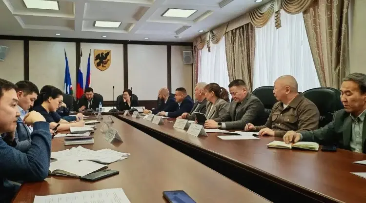 В Якутске обсудили меры за нарушение правил продажи алкоголя