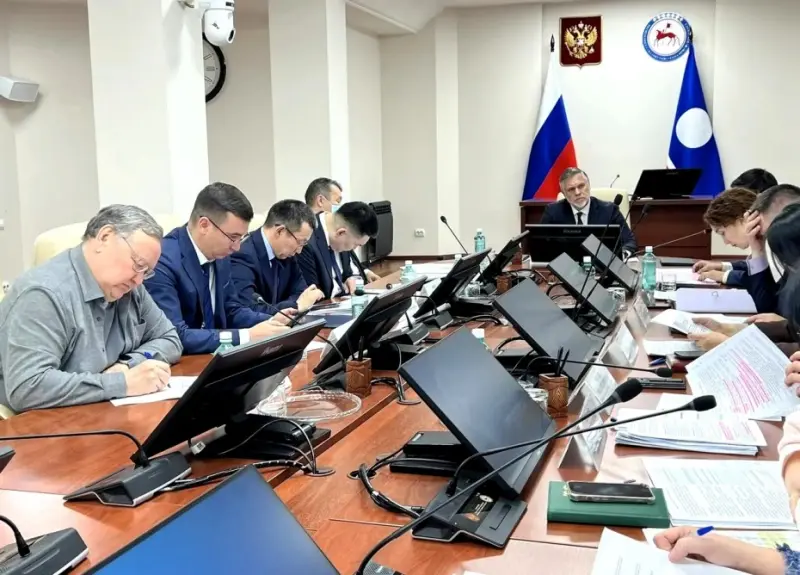 Бычков провел заседание по ГУП «ЖКХ РС (Я)» – о долгах по зарплате информации нет