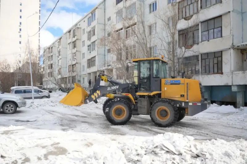 Мэрия Якутска отчиталась о вывозе с начала саночистки более 485 тысяч кубометров снега