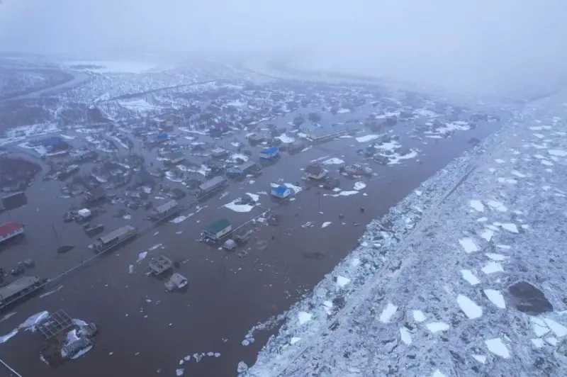 Уровень воды в Усть-Янске после взрывных работ пошел на спад