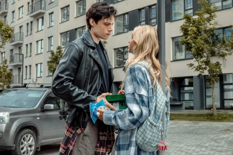 Лето взяло в руки краски: яркий коктейль кинопремьер июня