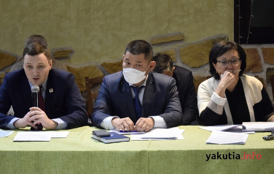 В якутском Олекминске депутаты проголосуют за отмену прямых выборов главы города – народ против