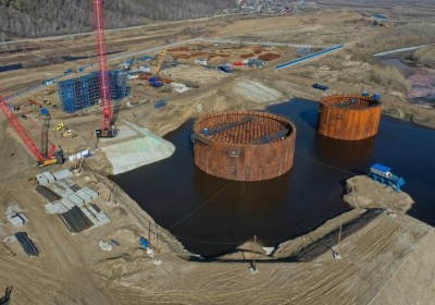 Минтранс: Вывод коффердама Ленского моста в реку планируется на июль