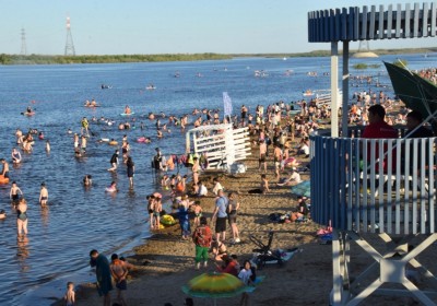Городской пляж в Якутске: неплохо, но очень тесно