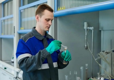 Химико-аналитическая лаборатория на Чаяндинском месторождении «Газпром добыча Ноябрьск» прошла регулярную проверку Росаккредитации