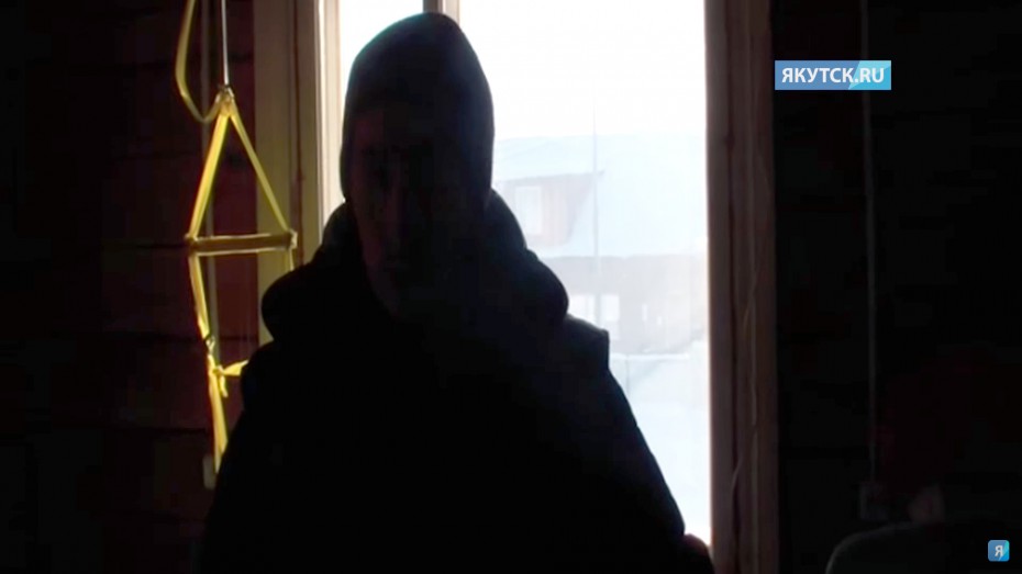 Опубликованы видеопоказания мужчины, выбросившего своего сына со второго этажа