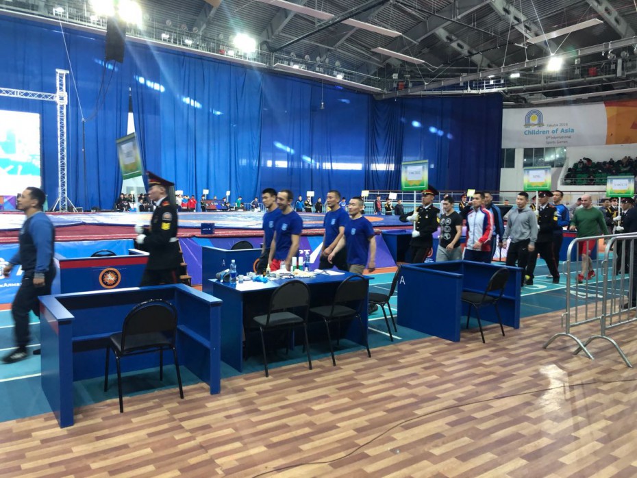 Пятый турнир МВД по борьбе хапсагай открылся в Якутске