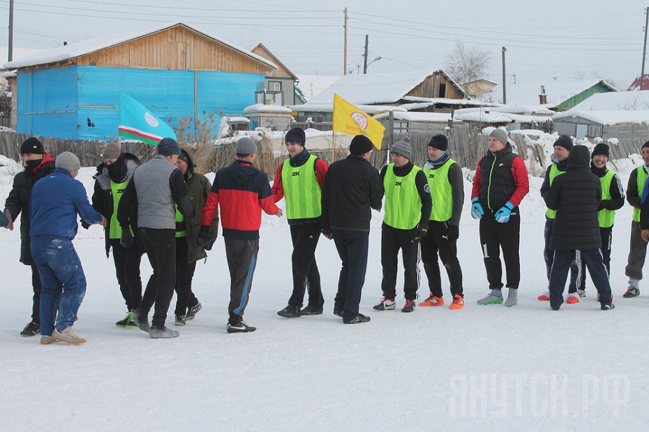 ЖКХ гоняло мяч: в Якутске прошел футбольный турнир коммунальщиков