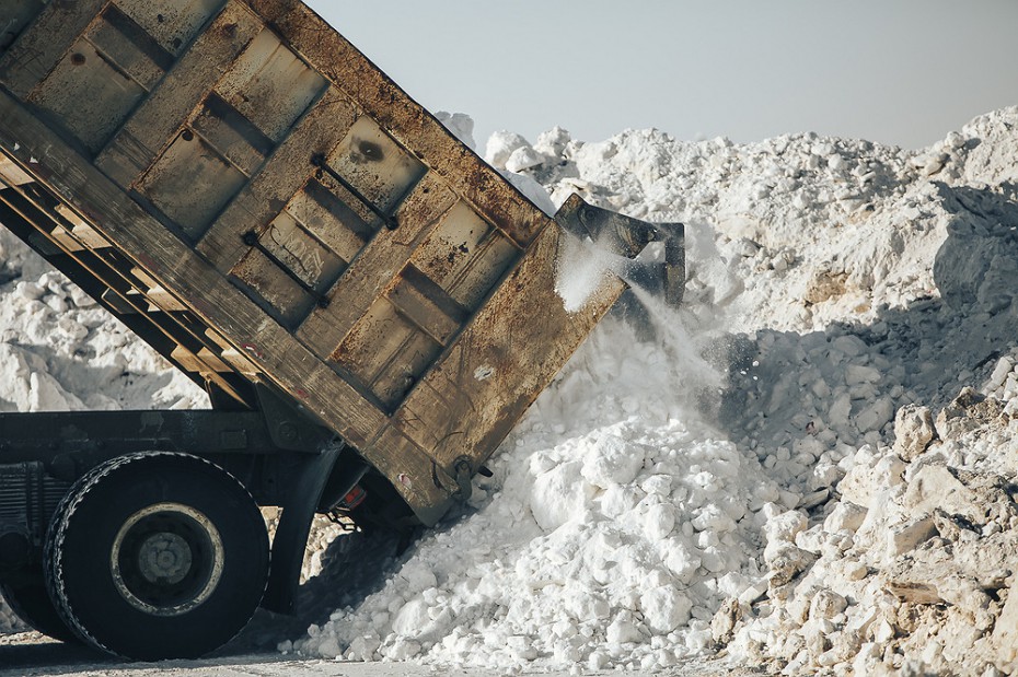 На полигон вывезено более 319 тысяч кубов снега