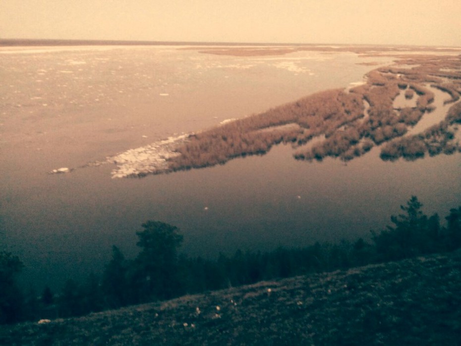 Уровень воды у Якутска, Табаги и Кангаласс постепенно спадает