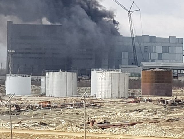 Пожар произошел в здании обогатительной фабрики АЛРОСА в Якутии