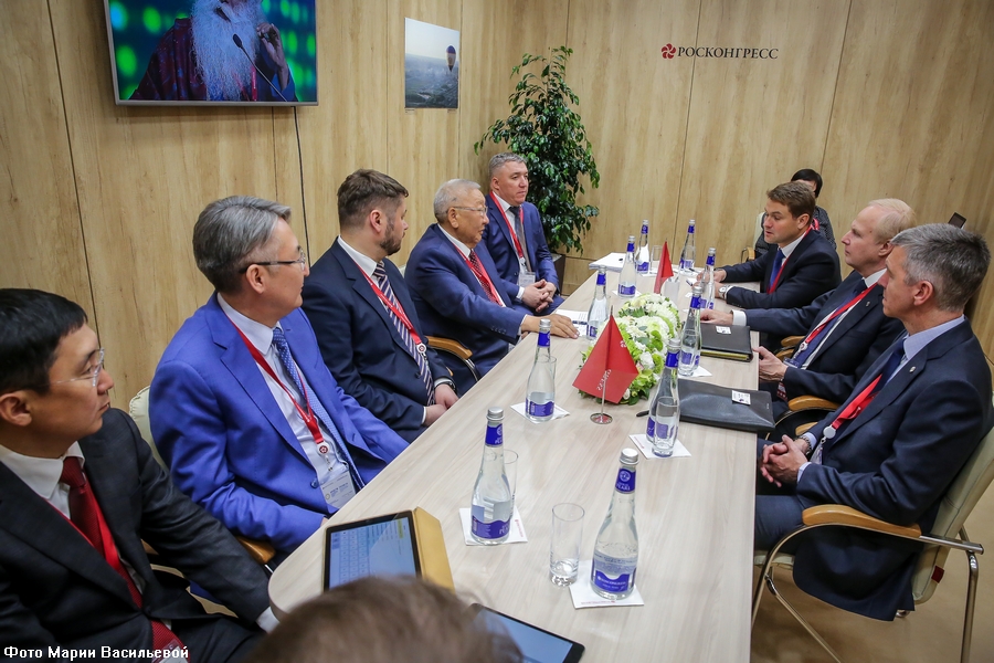 Егор Борисов встретился с президентом группы компаний British Petroleum Робертом Дадли