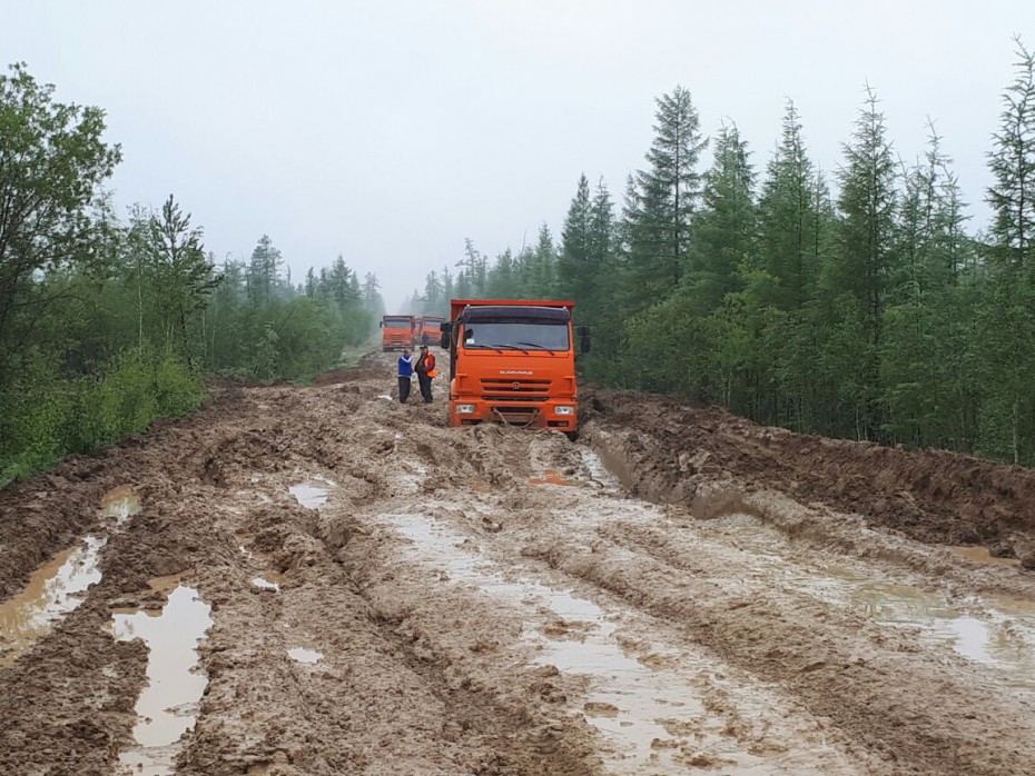 Росавтодор и Минтранс Якутии оценят ущерб дорогам республики