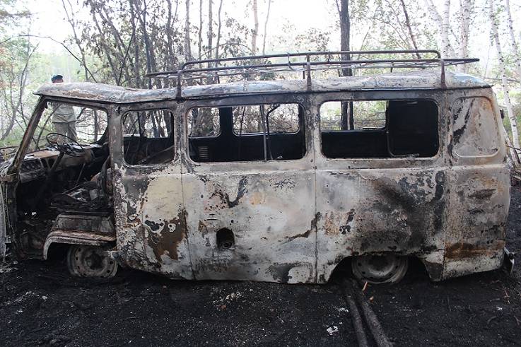 Житель Якутии сгорел в автомобиле после тушения пожара