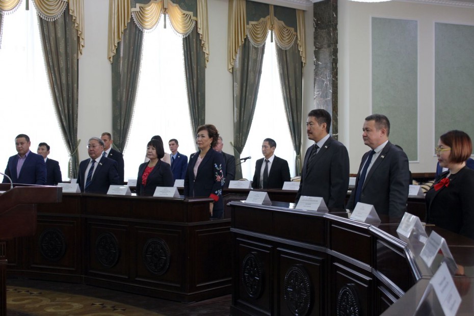 В Гордуме Якутска утвердили руководителей постоянных комиссий