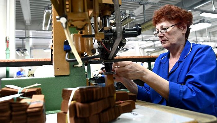 Сбербанк: средний доход работающих пенсионеров – 46 тысяч рублей в месяц