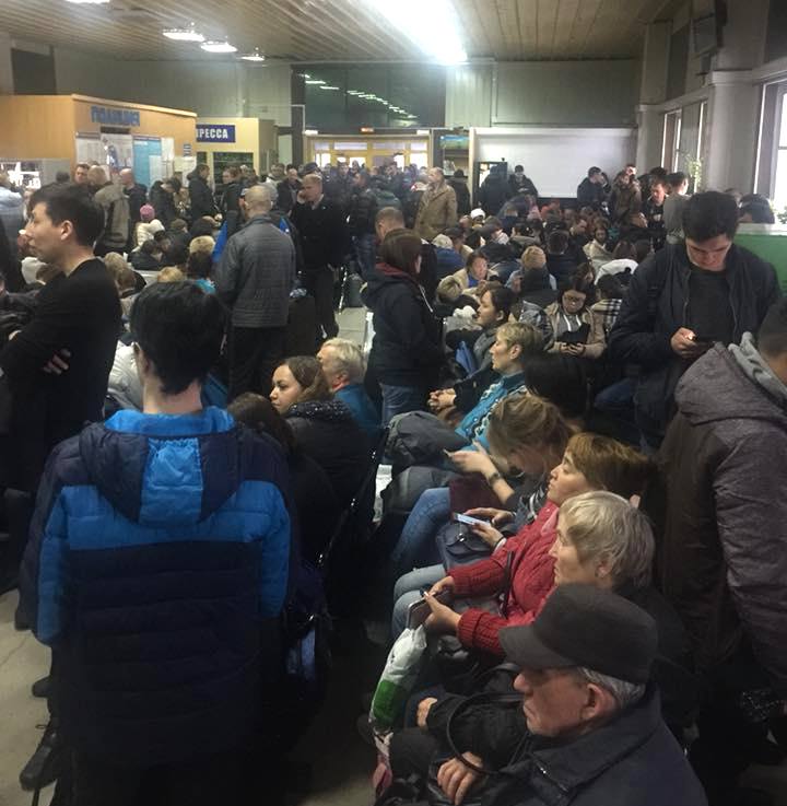Фотофакт: якутяне ждут вылета в Якутск в Чульмане
