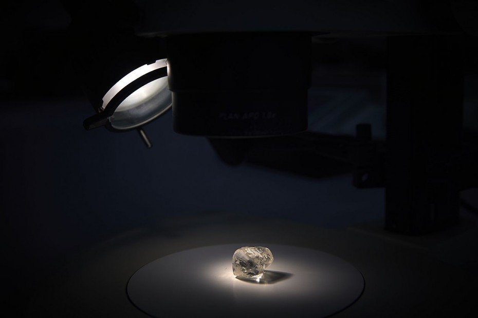 На Верхне-Мунском месторождении добыт первый крупный алмаз