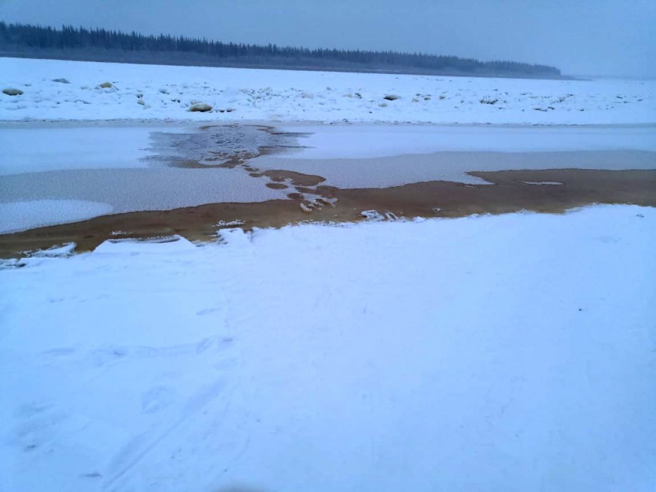 Факт очередного загрязнения на реке Вилюй проверяют в Минэкологии Якутии