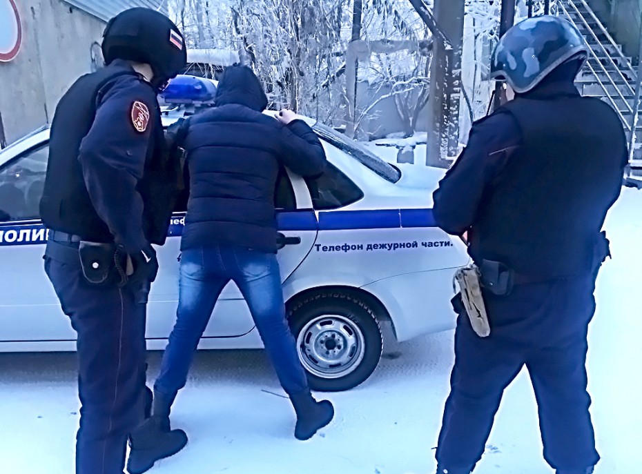 В Якутске задержан мужчина, подозреваемый в хищении денег из кассы магазина