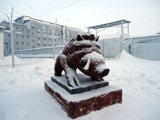 Снежные и ледовые фигуры сделанные осужденными оценили в УФСИН