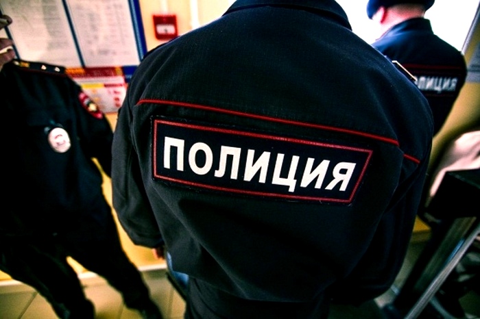 Полицейские задержали 44-летнего безработного бутлегера. Ему грозит до 50 тысяч рублей штрафа