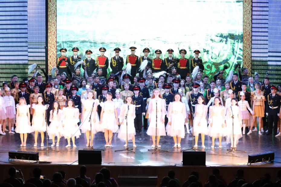 В Доме Дружбы народов состоялся гала-концерт "Торжество Якутии моей!"