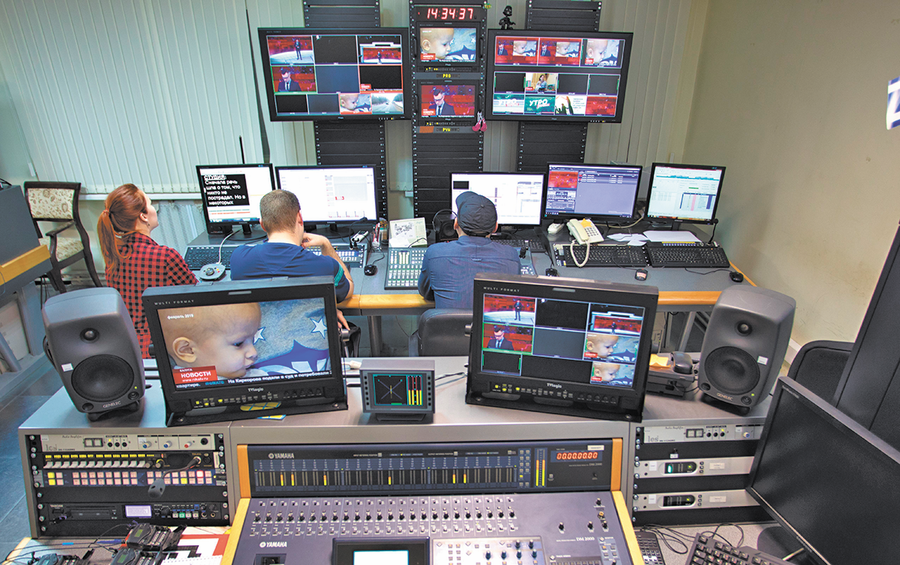 Госдума приняла во втором чтении законопроект о закреплении 22-й кнопки пульта за муниципальными телеканалами