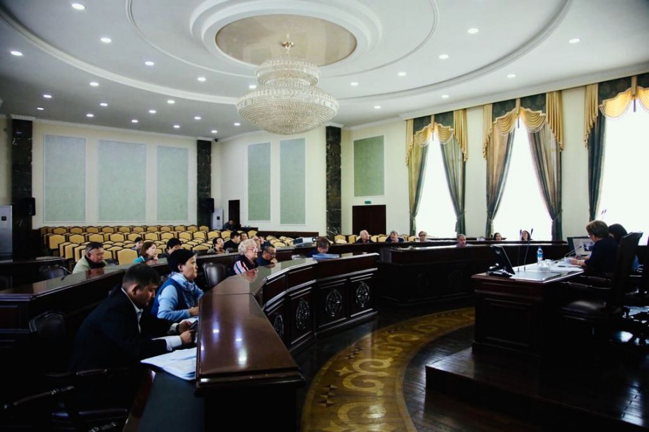 В мэрии подвели итоги конкурса на соискание грантов главы Якутска