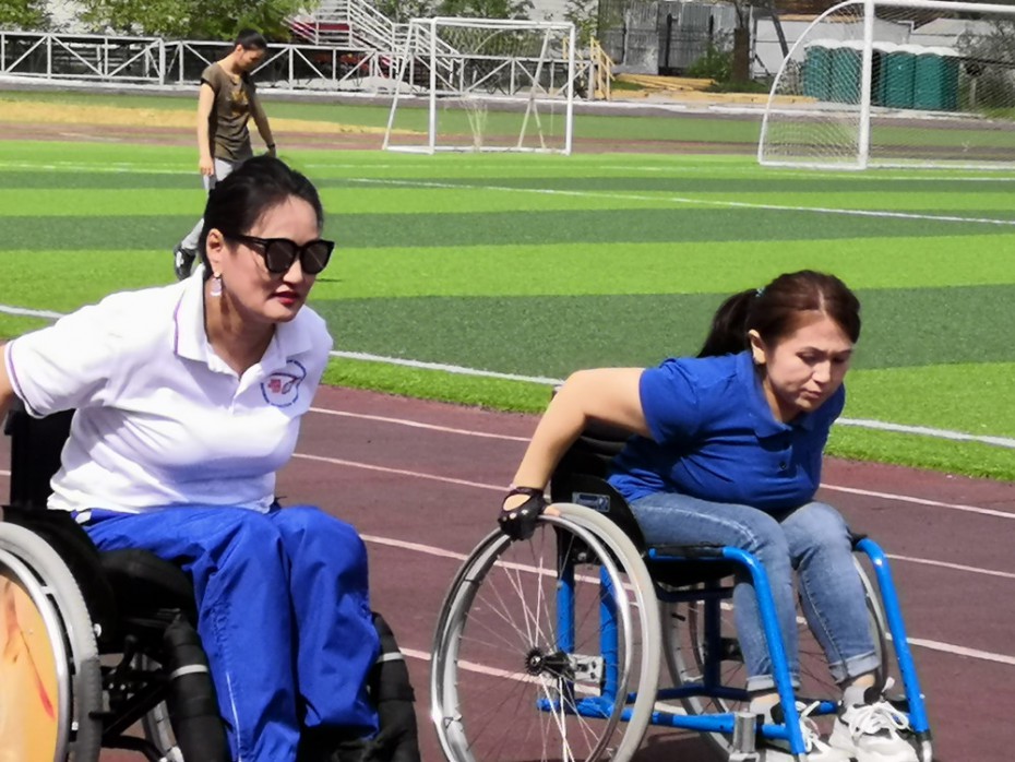 В Якутске прошли соревнования по легкой атлетике и гонке на инвалидных колясках