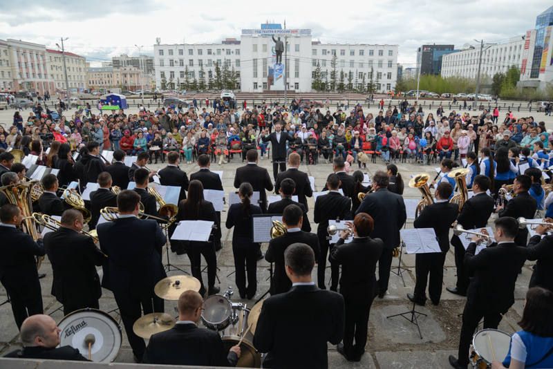 Зазвучали фанфары земли Олонхо: стартовал второй межрегиональный фестиваль духовых и ударных инструментов