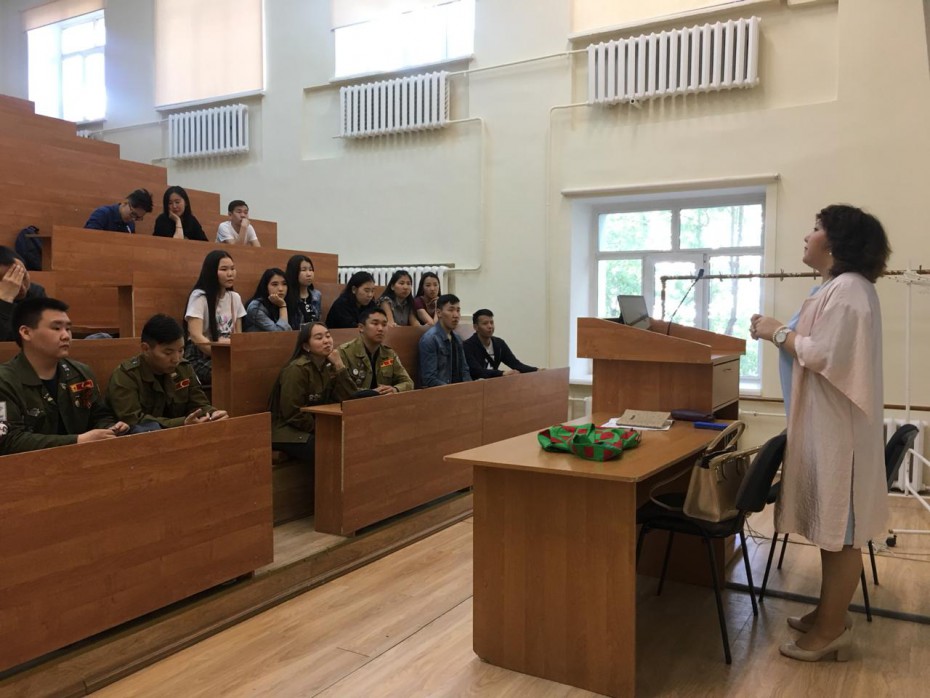 Якутским студентам объяснили причины и последствия употребления наркотиков
