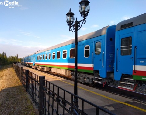 Алданцы проводили первый пассажирский поезд до станции Нижний Бестях