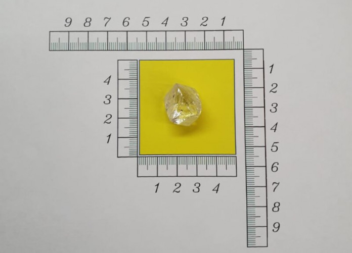 АЛРОСА добыла еще один крупный алмаз на Верхнемунском месторождении